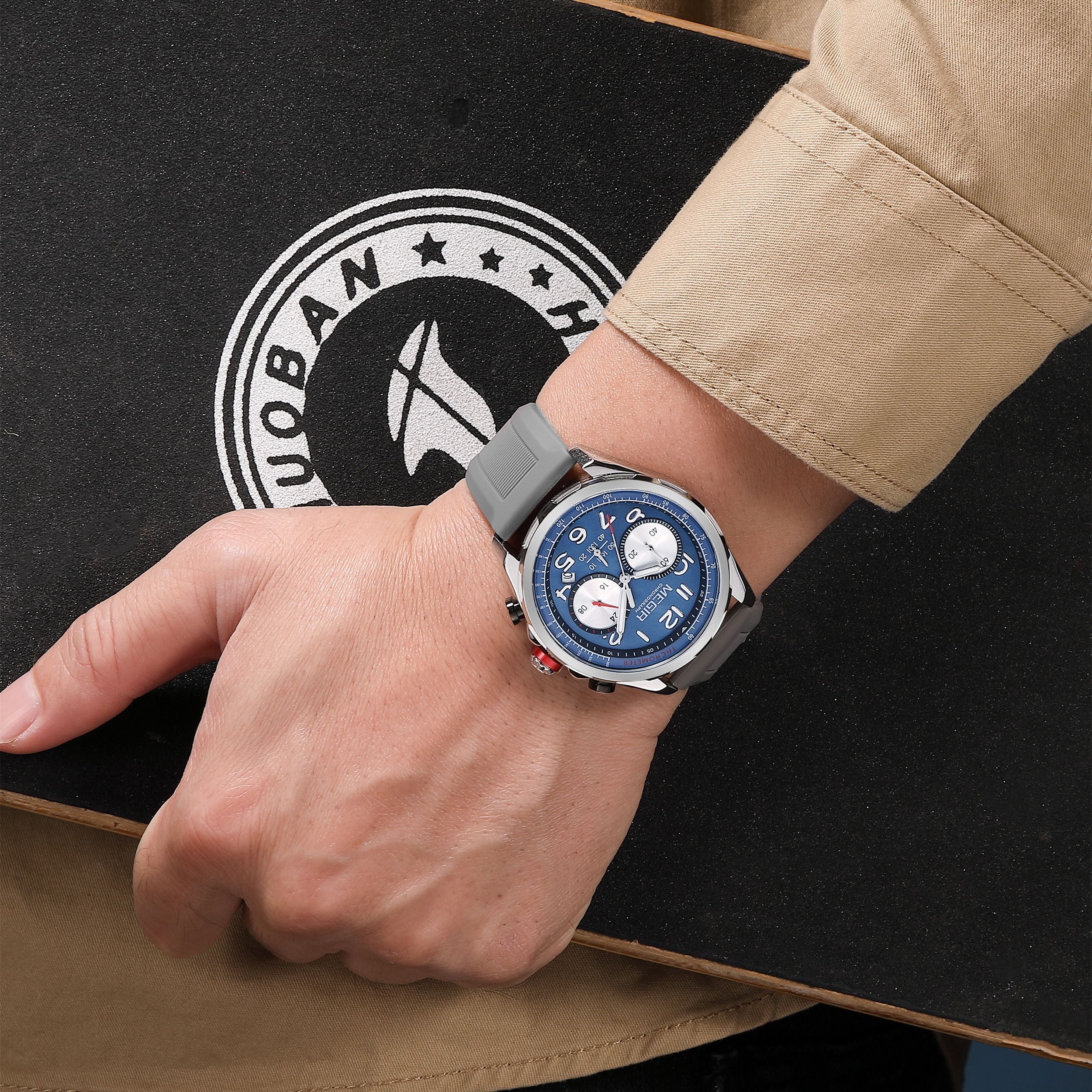 MEGIR Men’s Military Sport Watch – Chronograph, Silicone Strap