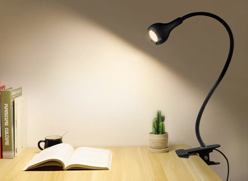 Flexible USB Clip Table Lamp – Gooseneck LED Reading Light for Desk & Bedside