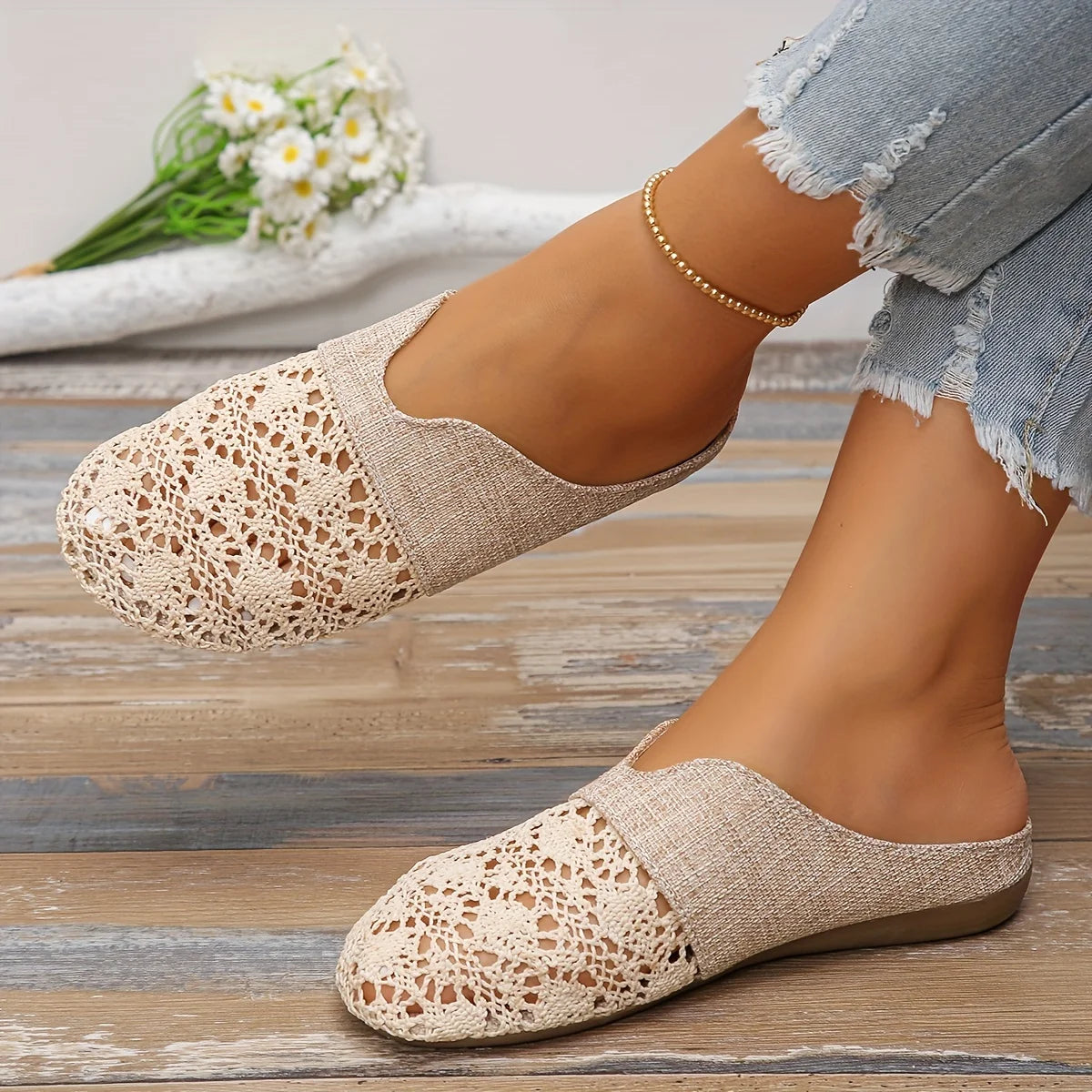 Women’s Woven Flat Mule Slides – Fabric Upper, Summer Slip-On